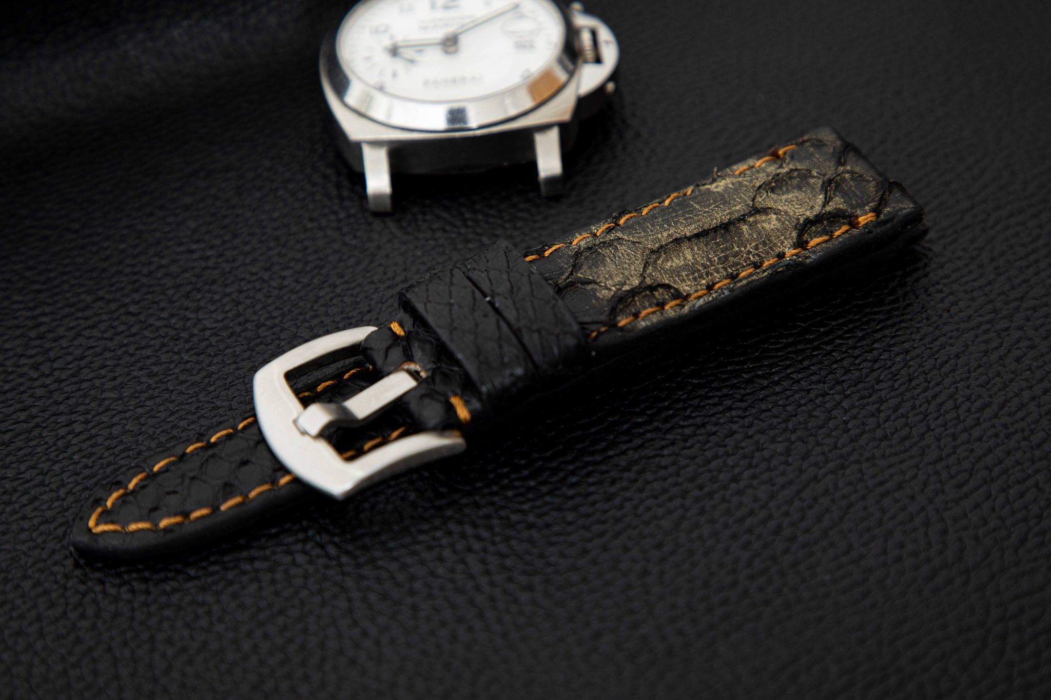 BLACK&GOLD PYTHON LEATHER STRAP - Lac Crado