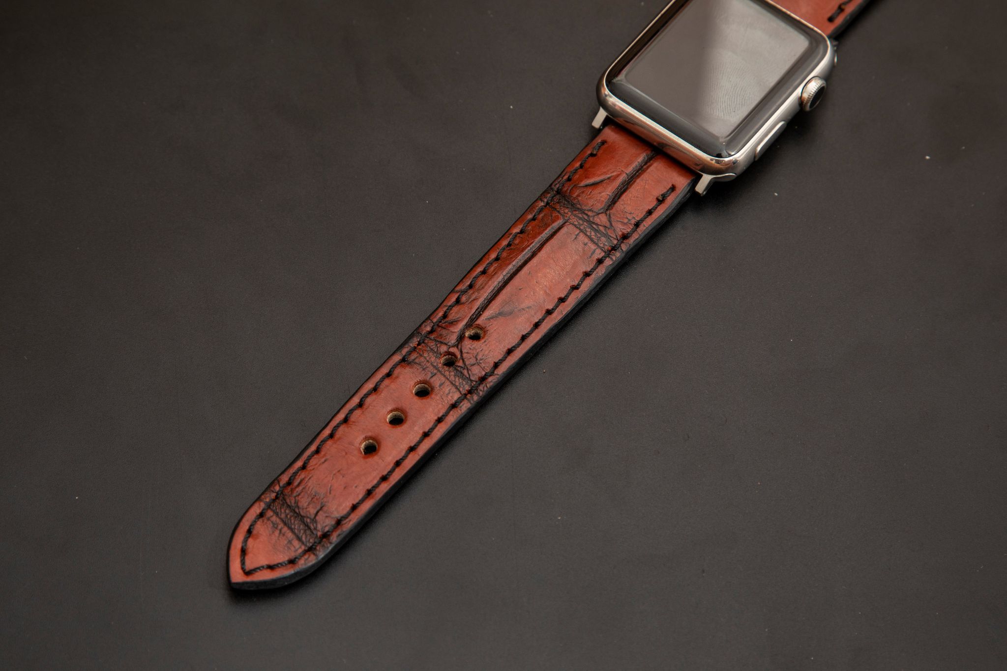 RED&BLACK CROCODILE BELLY LEATHER STRAP